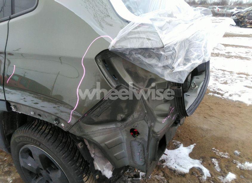 Photo 17 of 2018 Jeep Compass LATITUDE 4X4 (VIN 3C4NJDBB6JT136436)