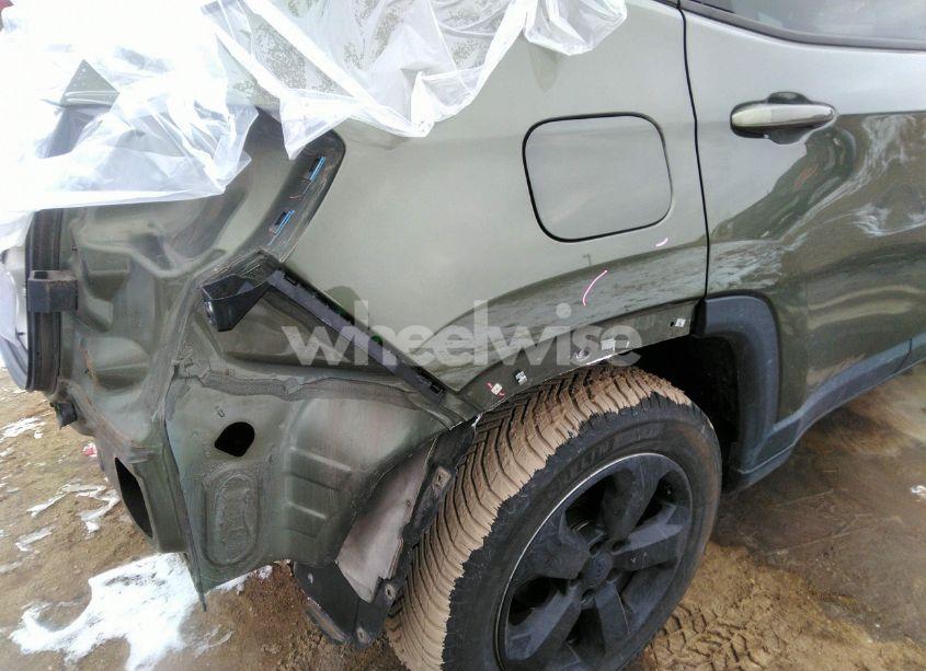 Photo 18 of 2018 Jeep Compass LATITUDE 4X4 (VIN 3C4NJDBB6JT136436)