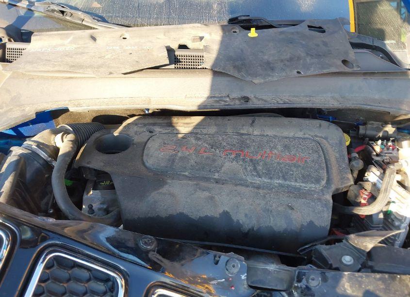 Photo 10 of 2018 Jeep Compass LATITUDE 4X4 (VIN 3C4NJDBB6JT142415)