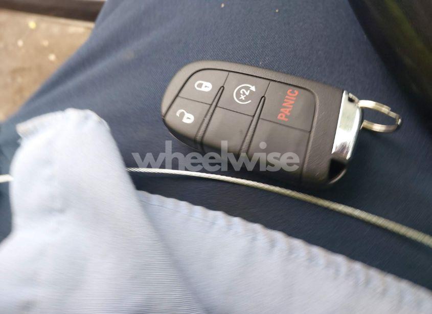 Photo 11 of 2018 Jeep Compass LATITUDE 4X4 (VIN 3C4NJDBB6JT178170)