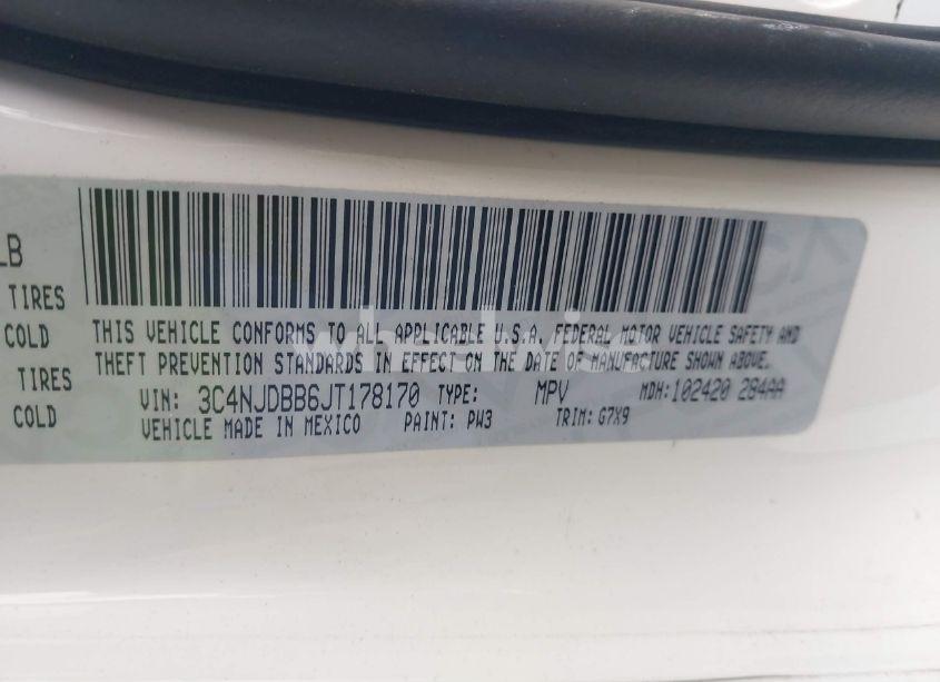 Photo 9 of 2018 Jeep Compass LATITUDE 4X4 (VIN 3C4NJDBB6JT178170)