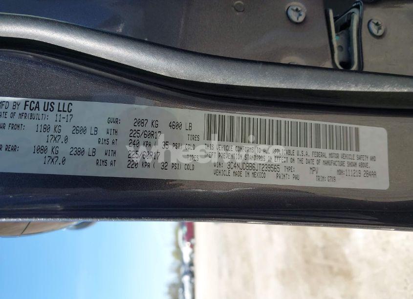 Photo 9 of 2018 Jeep Compass LATITUDE 4X4 (VIN 3C4NJDBB6JT239565)