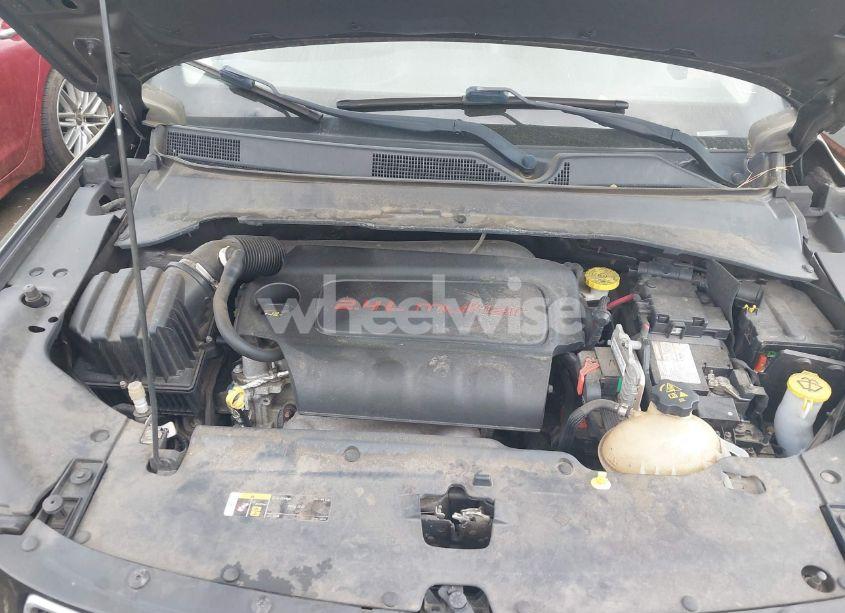 Photo 10 of 2018 Jeep Compass LATITUDE (VIN 3C4NJDBB6JT283680)