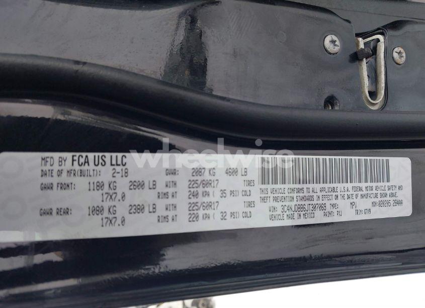 Photo 9 of 2018 Jeep Compass LATITUDE 4X4 (VIN 3C4NJDBB6JT307069)