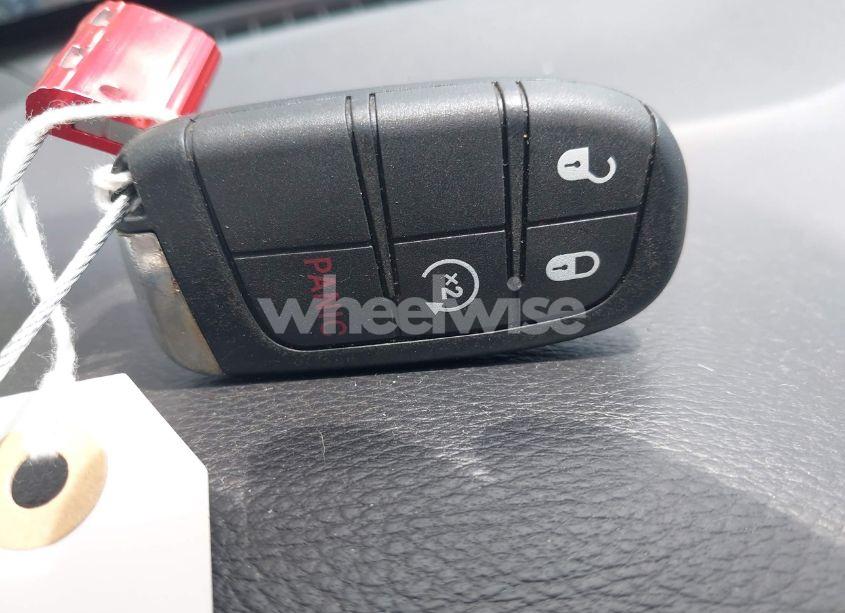 Photo 11 of 2018 Jeep Compass LATITUDE 4X4 (VIN 3C4NJDBB6JT342520)