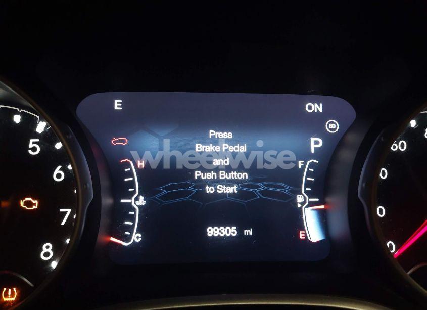 Photo 15 of 2018 Jeep Compass LATITUDE 4X4 (VIN 3C4NJDBB6JT415448)