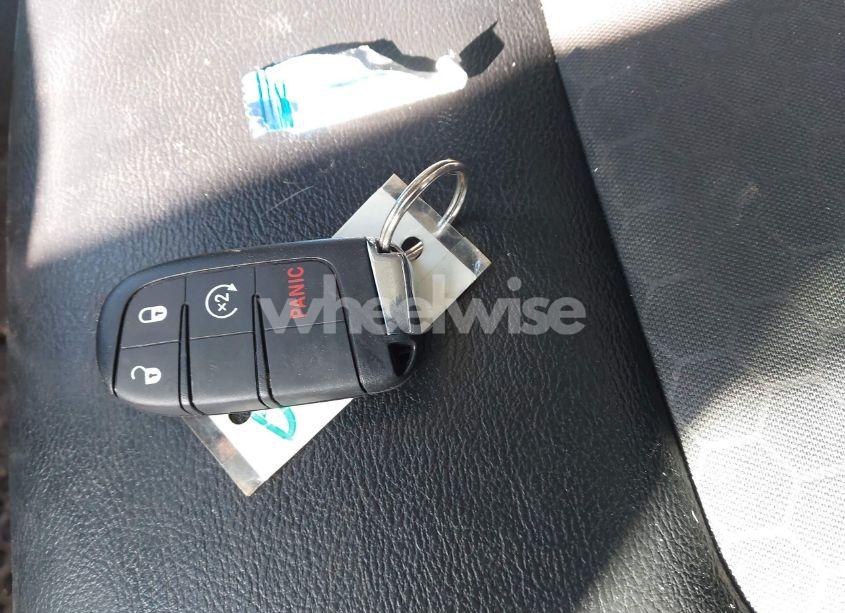 Photo 11 of 2018 Jeep Compass LATITUDE 4X4 (VIN 3C4NJDBB6JT418222)