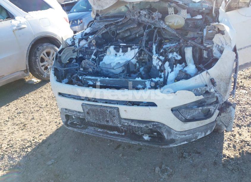 Photo 6 of 2018 Jeep Compass LATITUDE 4X4 (VIN 3C4NJDBB6JT418575)