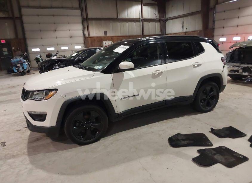 Photo 2 of 2018 Jeep Compass ALTITUDE 4X4 (VIN 3C4NJDBB6JT453973)