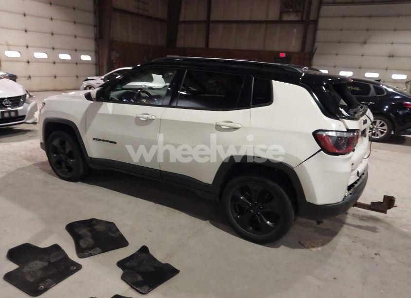 Photo 3 of 2018 Jeep Compass ALTITUDE 4X4 (VIN 3C4NJDBB6JT453973)