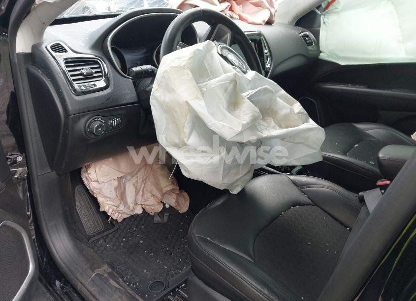 Photo 5 of 2019 Jeep Compass ALTITUDE 4X4 (VIN 3C4NJDBB6KT648540)