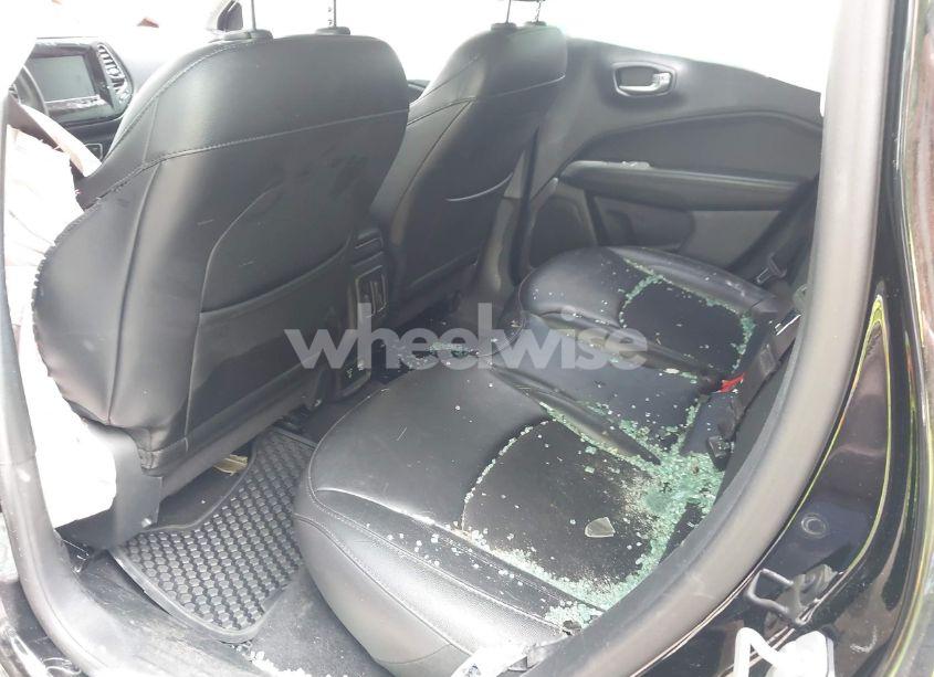 Photo 8 of 2019 Jeep Compass ALTITUDE 4X4 (VIN 3C4NJDBB6KT648540)