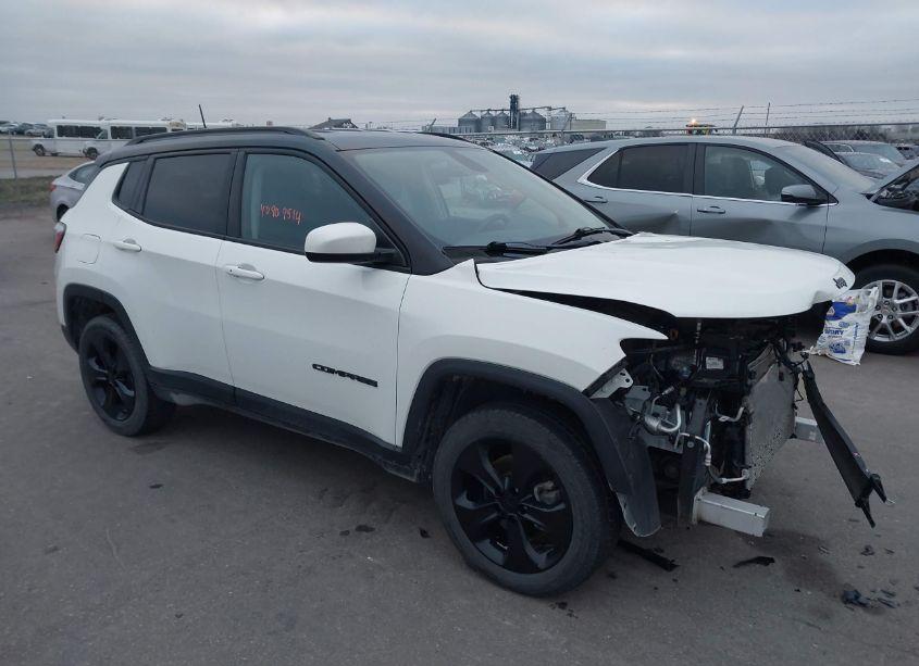 2019 Jeep Compass ALTITUDE 4X4 (VIN 3C4NJDBB6KT683577) main photo