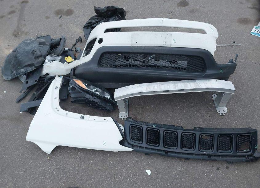 Photo 12 of 2019 Jeep Compass ALTITUDE 4X4 (VIN 3C4NJDBB6KT683577)