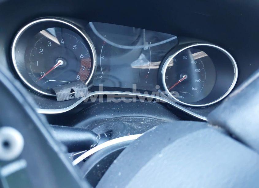 Photo 7 of 2019 Jeep Compass LATITUDE 4X4 (VIN 3C4NJDBB6KT781119)