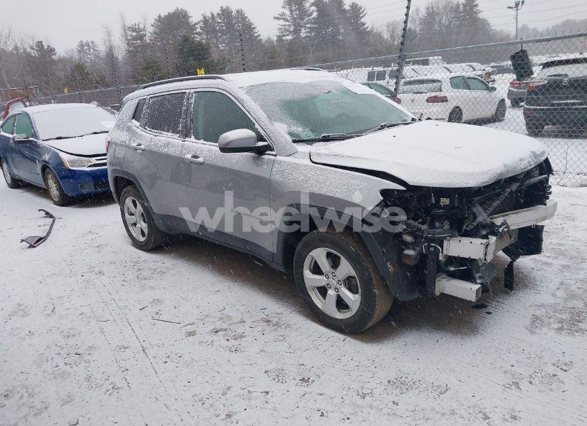 2020 Jeep Compass LATITUDE 4X4 (VIN 3C4NJDBB6LT131918) main photo