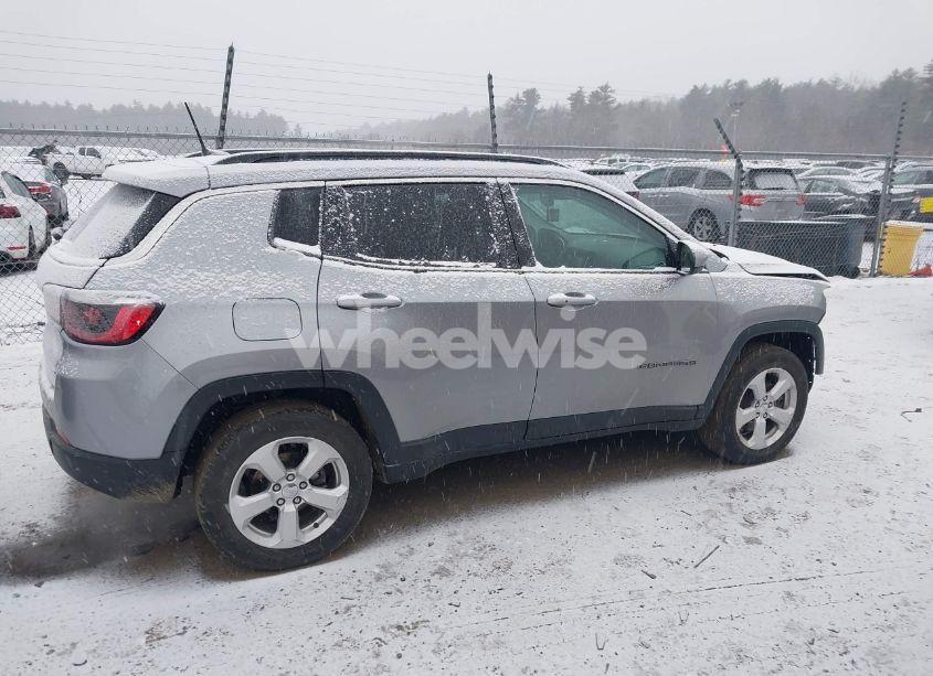 Photo 14 of 2020 Jeep Compass LATITUDE 4X4 (VIN 3C4NJDBB6LT131918)