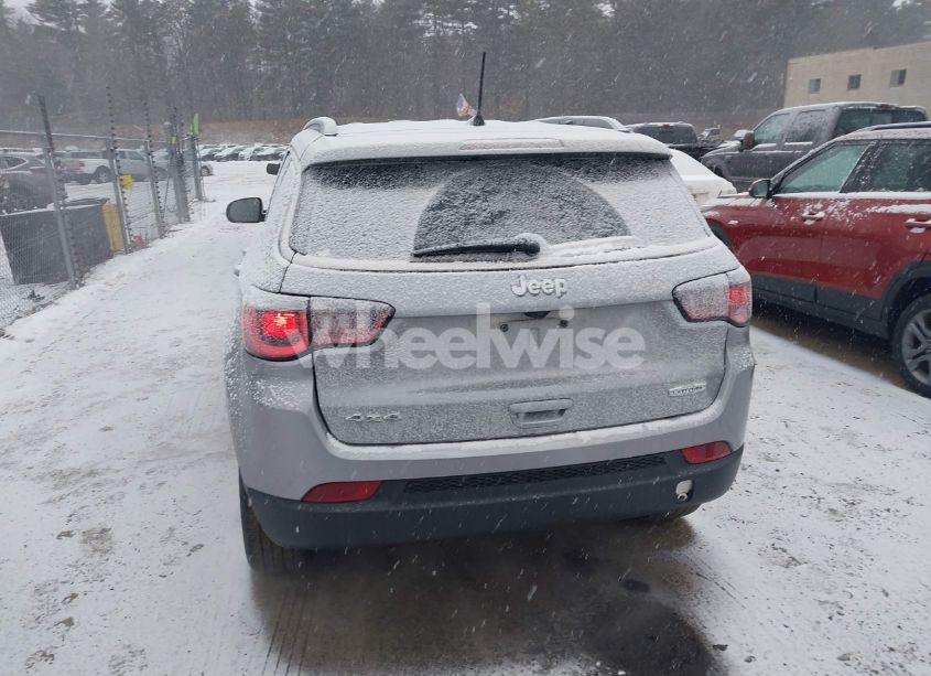 Photo 17 of 2020 Jeep Compass LATITUDE 4X4 (VIN 3C4NJDBB6LT131918)