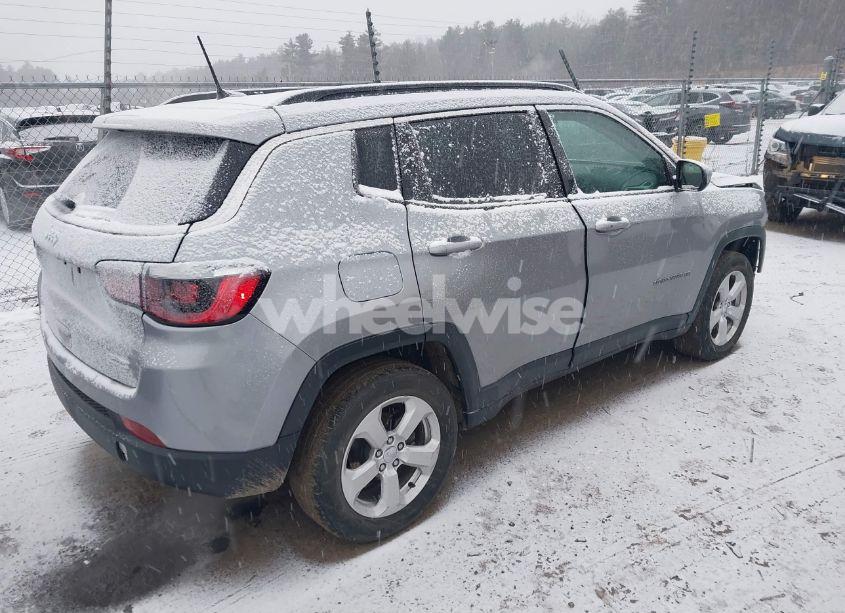 Photo 4 of 2020 Jeep Compass LATITUDE 4X4 (VIN 3C4NJDBB6LT131918)