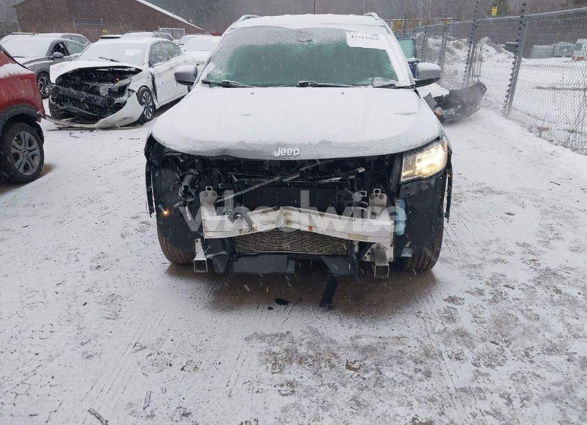 Photo 6 of 2020 Jeep Compass LATITUDE 4X4 (VIN 3C4NJDBB6LT131918)