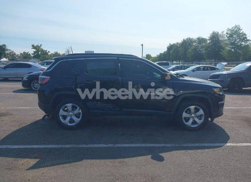 Photo 13 of 2020 Jeep Compass LATITUDE 4X4 (VIN 3C4NJDBB6LT219674)