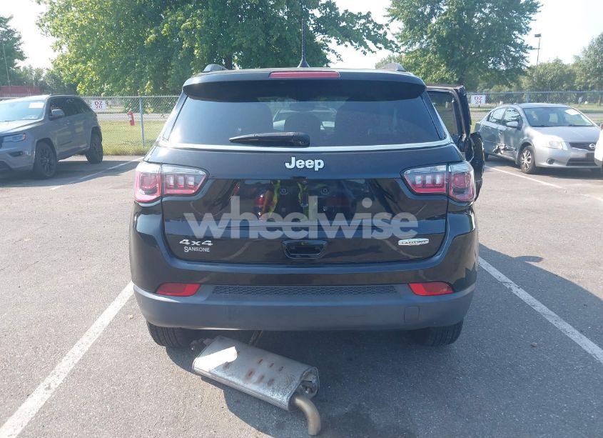 Photo 16 of 2020 Jeep Compass LATITUDE 4X4 (VIN 3C4NJDBB6LT219674)