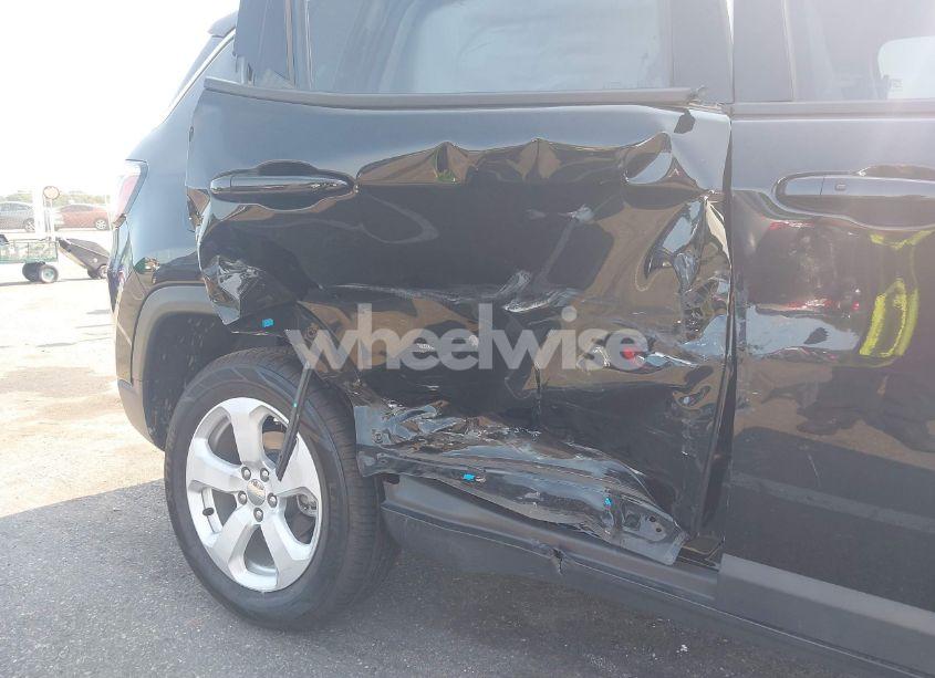 Photo 21 of 2020 Jeep Compass LATITUDE 4X4 (VIN 3C4NJDBB6LT219674)