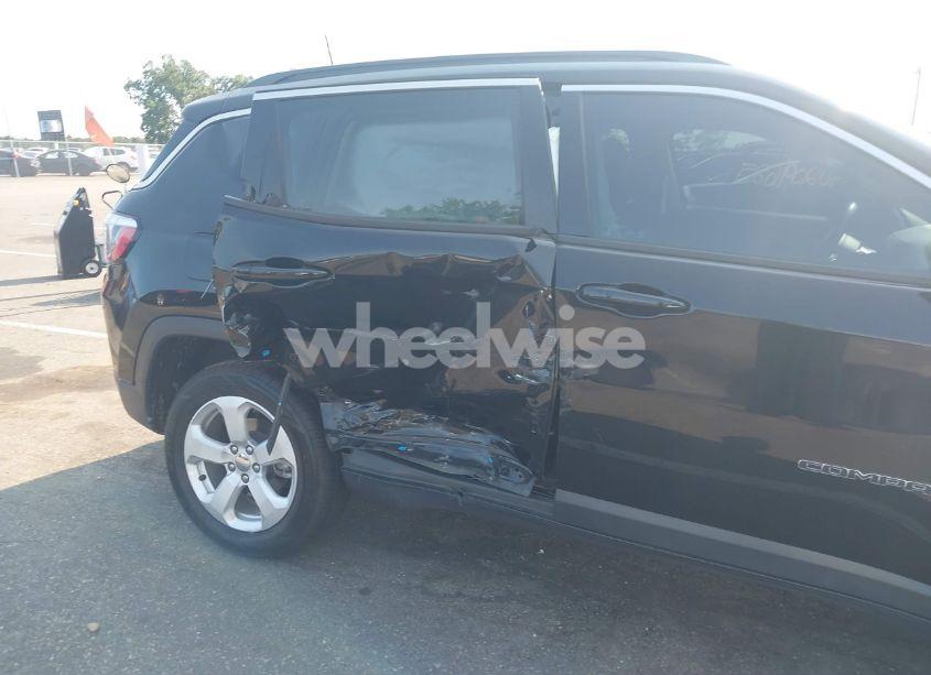 Photo 6 of 2020 Jeep Compass LATITUDE 4X4 (VIN 3C4NJDBB6LT219674)