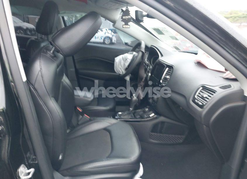 Photo 5 of 2021 Jeep Compass ALTITUDE 4X4 (VIN 3C4NJDBB6MT590092)