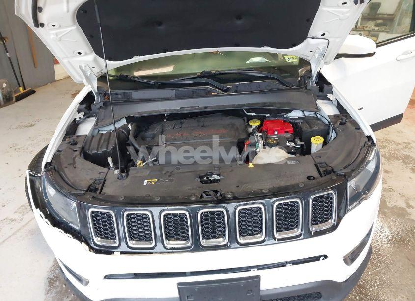 Photo 10 of 2021 Jeep Compass LATITUDE 4X4 (VIN 3C4NJDBB6MT593316)