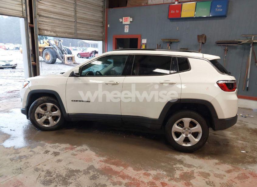 Photo 14 of 2021 Jeep Compass LATITUDE 4X4 (VIN 3C4NJDBB6MT593316)