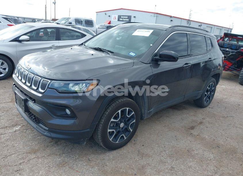 Photo 2 of 2022 Jeep Compass LATITUDE 4X4 (VIN 3C4NJDBB6NT120808)