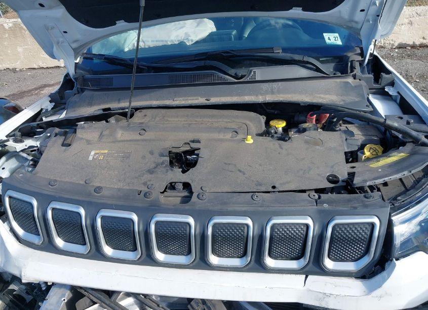 Photo 10 of 2022 Jeep Compass LATITUDE 4X4 (VIN 3C4NJDBB6NT130304)