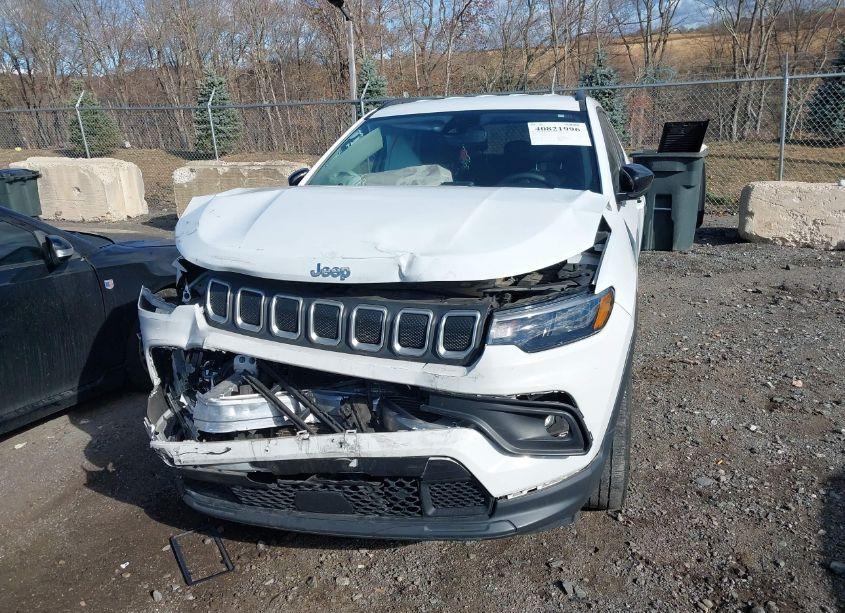 Photo 12 of 2022 Jeep Compass LATITUDE 4X4 (VIN 3C4NJDBB6NT130304)