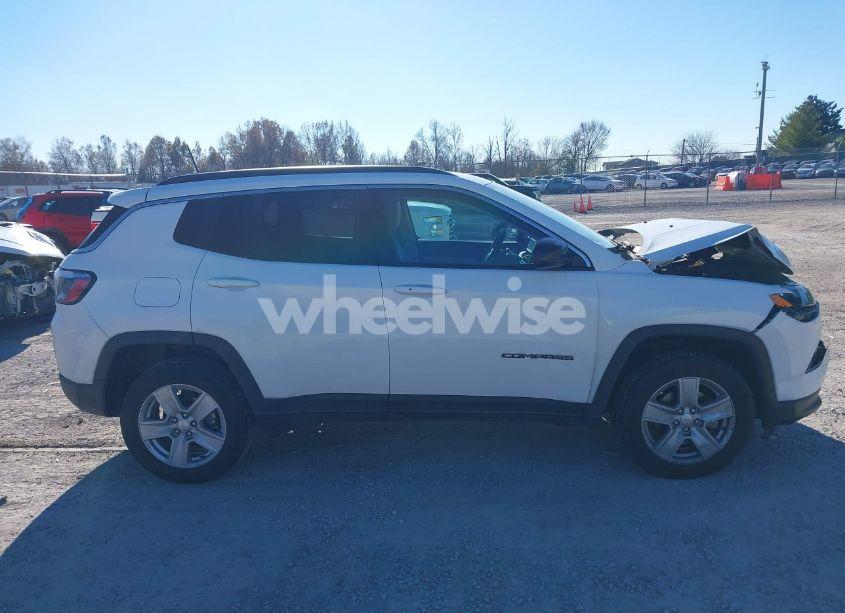 Photo 13 of 2022 Jeep Compass LATITUDE 4X4 (VIN 3C4NJDBB6NT233190)