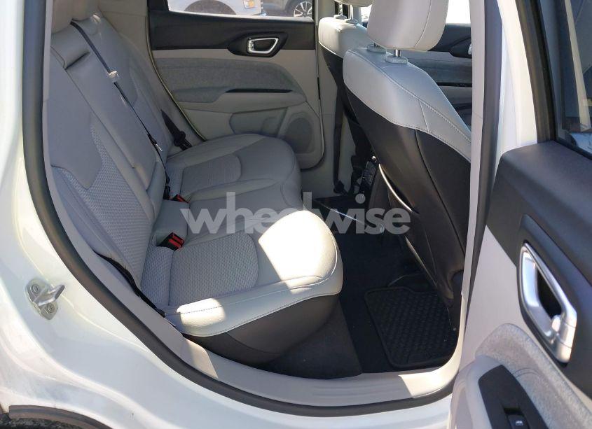 Photo 8 of 2022 Jeep Compass LATITUDE 4X4 (VIN 3C4NJDBB6NT233190)