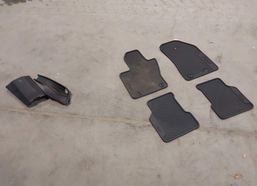 Photo 12 of 2022 Jeep Compass LATITUDE 4X4 (VIN 3C4NJDBB6NT238910)