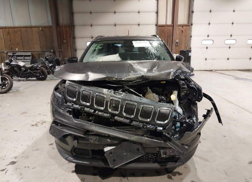 Photo 13 of 2022 Jeep Compass LATITUDE 4X4 (VIN 3C4NJDBB6NT238910)