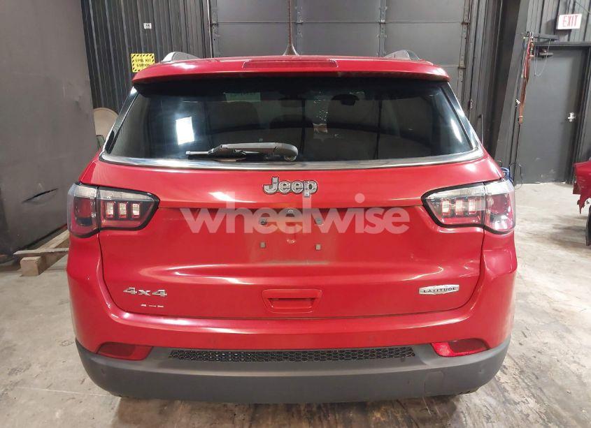 Photo 16 of 2018 Jeep Compass LATITUDE 4X4 (VIN 3C4NJDBB7JT114185)