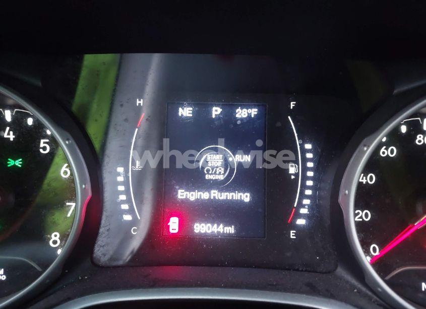 Photo 15 of 2018 Jeep Compass LATITUDE 4X4 (VIN 3C4NJDBB7JT147302)