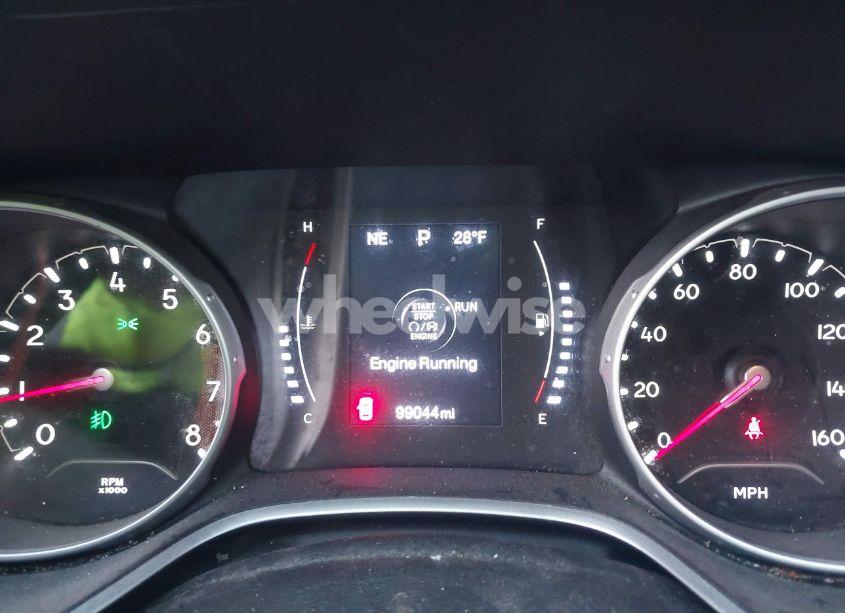 Photo 7 of 2018 Jeep Compass LATITUDE 4X4 (VIN 3C4NJDBB7JT147302)