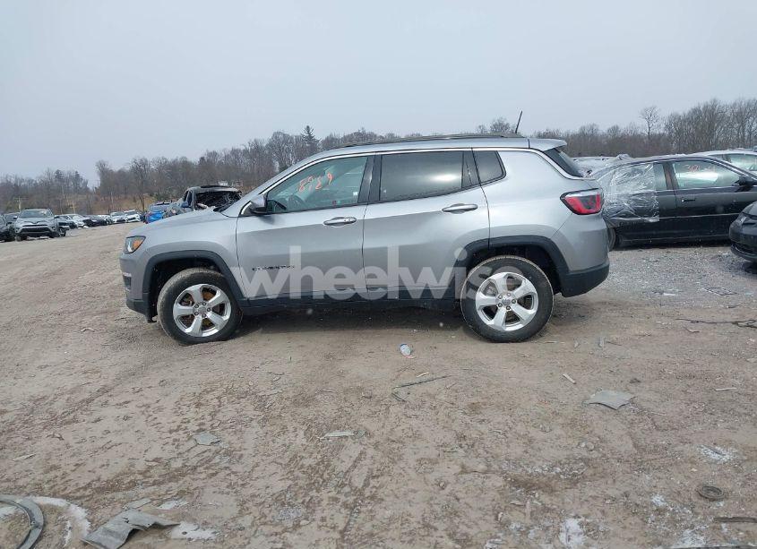 Photo 14 of 2018 Jeep Compass LATITUDE 4X4 (VIN 3C4NJDBB7JT393198)