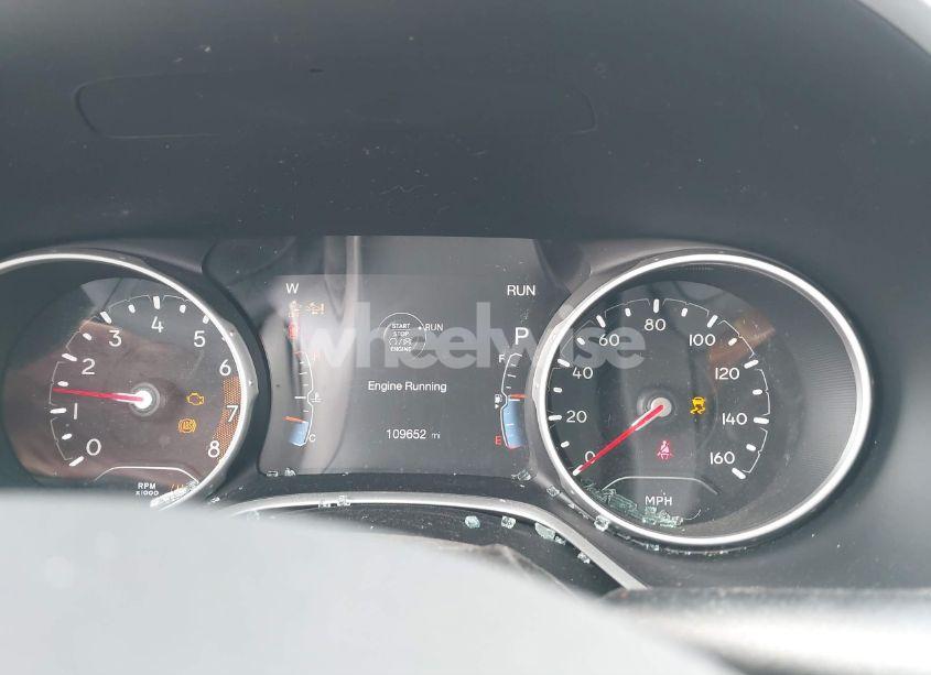 Photo 15 of 2018 Jeep Compass LATITUDE 4X4 (VIN 3C4NJDBB7JT393198)