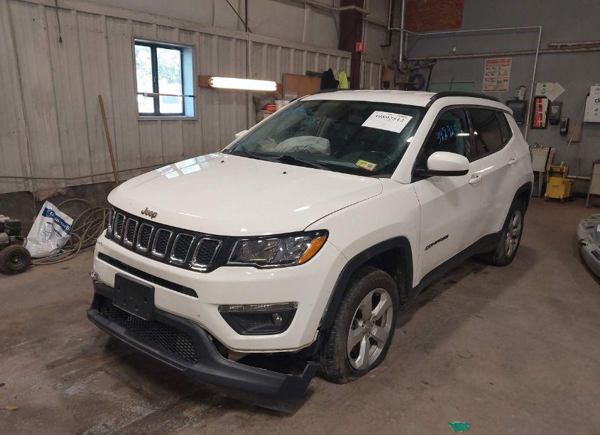 Photo 14 of 2018 Jeep Compass LATITUDE 4X4 (VIN 3C4NJDBB7JT456946)
