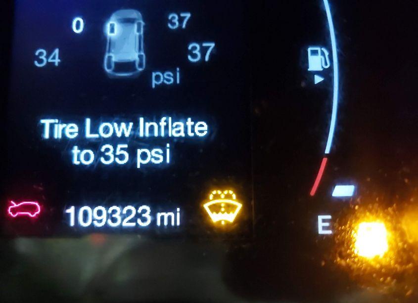 Photo 15 of 2018 Jeep Compass LATITUDE 4X4 (VIN 3C4NJDBB7JT456946)