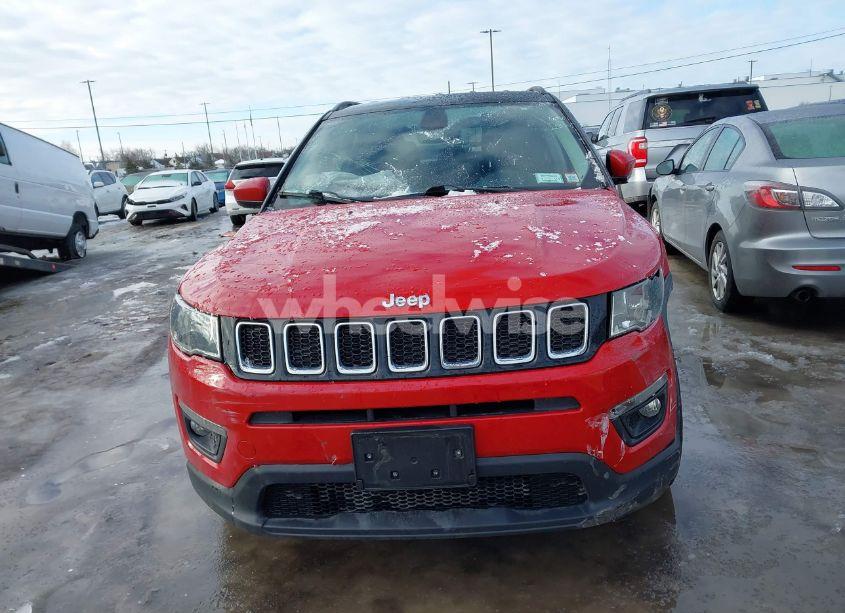 Photo 12 of 2018 Jeep Compass LATITUDE 4X4 (VIN 3C4NJDBB7JT481684)