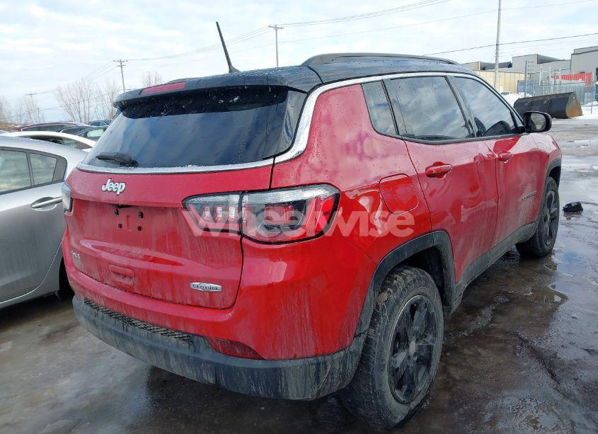 Photo 4 of 2018 Jeep Compass LATITUDE 4X4 (VIN 3C4NJDBB7JT481684)