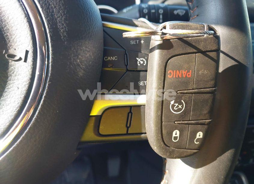 Photo 11 of 2019 Jeep Compass LATITUDE 4X4 (VIN 3C4NJDBB7KT761185)