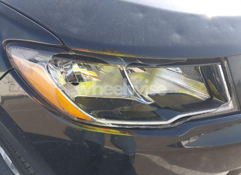 Photo 17 of 2019 Jeep Compass LATITUDE 4X4 (VIN 3C4NJDBB7KT761185)