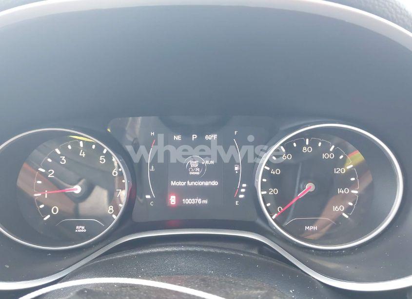 Photo 7 of 2019 Jeep Compass LATITUDE 4X4 (VIN 3C4NJDBB7KT761185)